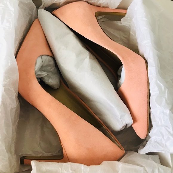 Ann Taylor “Kylie” Suede Pump - Picture 6 of 8